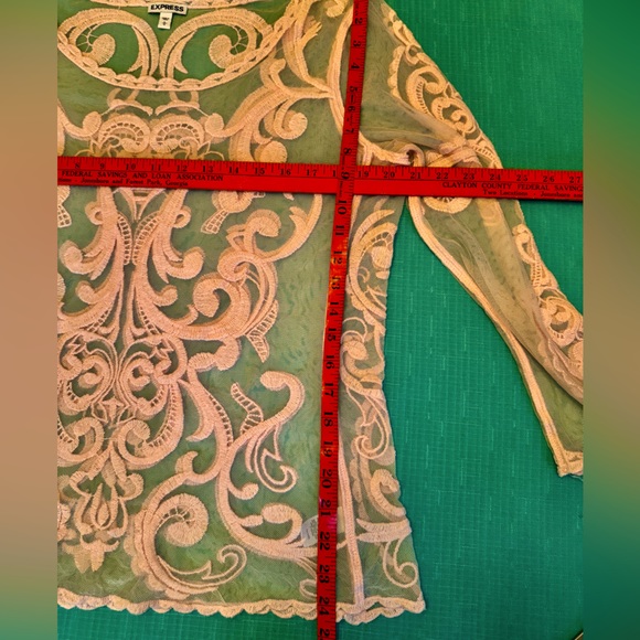 🌸EXPRESS🌸 EMBROIDERED FLORAL LACE MEASH LONG SLEEVE PULLOVER TUNIC TOP NWOT🩰 - Picture 16 of 16